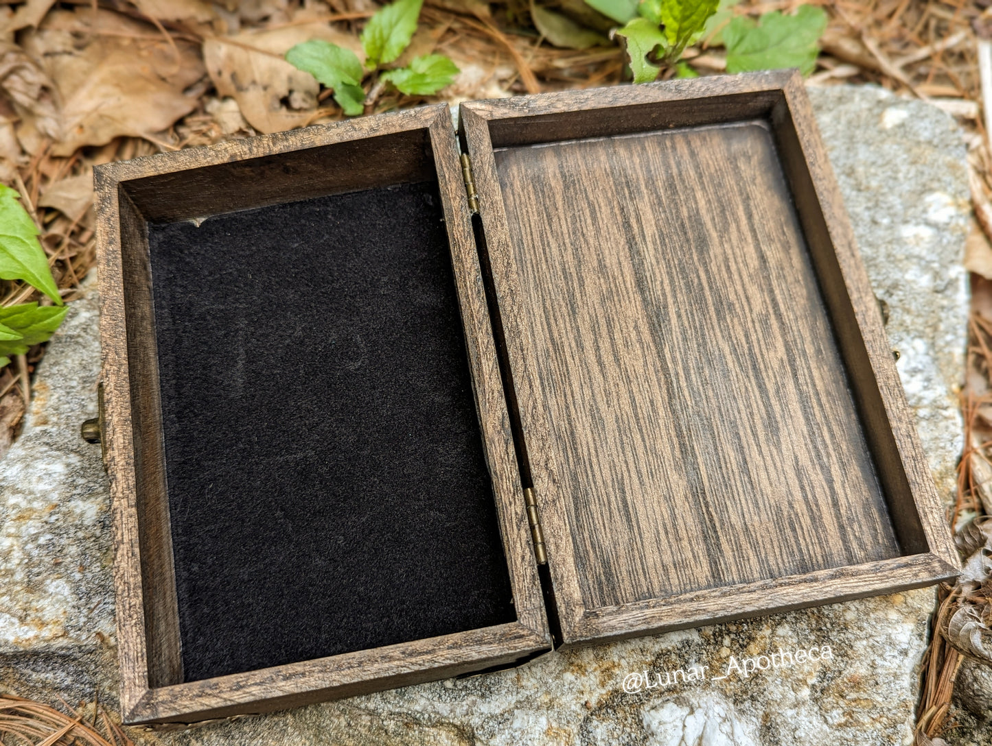 Vintage Syle Floral Box with Black Velvet